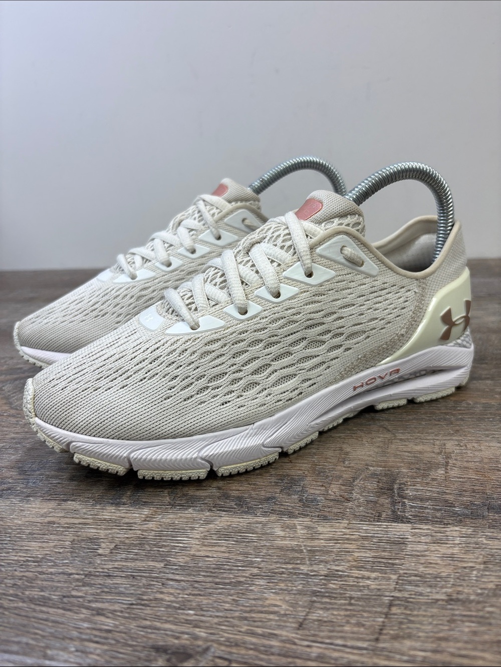 Under Armour HOVR Sonic 3 MTLC Running Shoes Metallic White Rose Gold Women’s 7